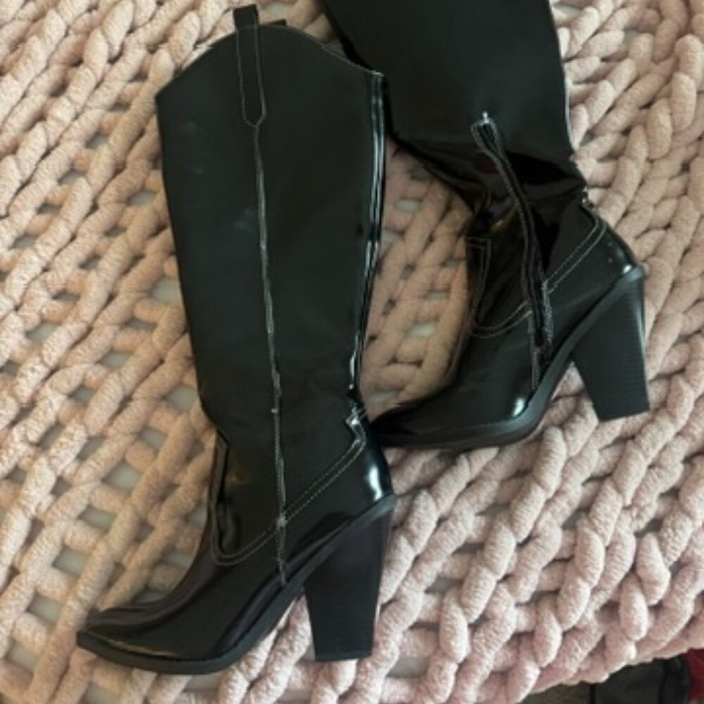 Black Cowboy Boots